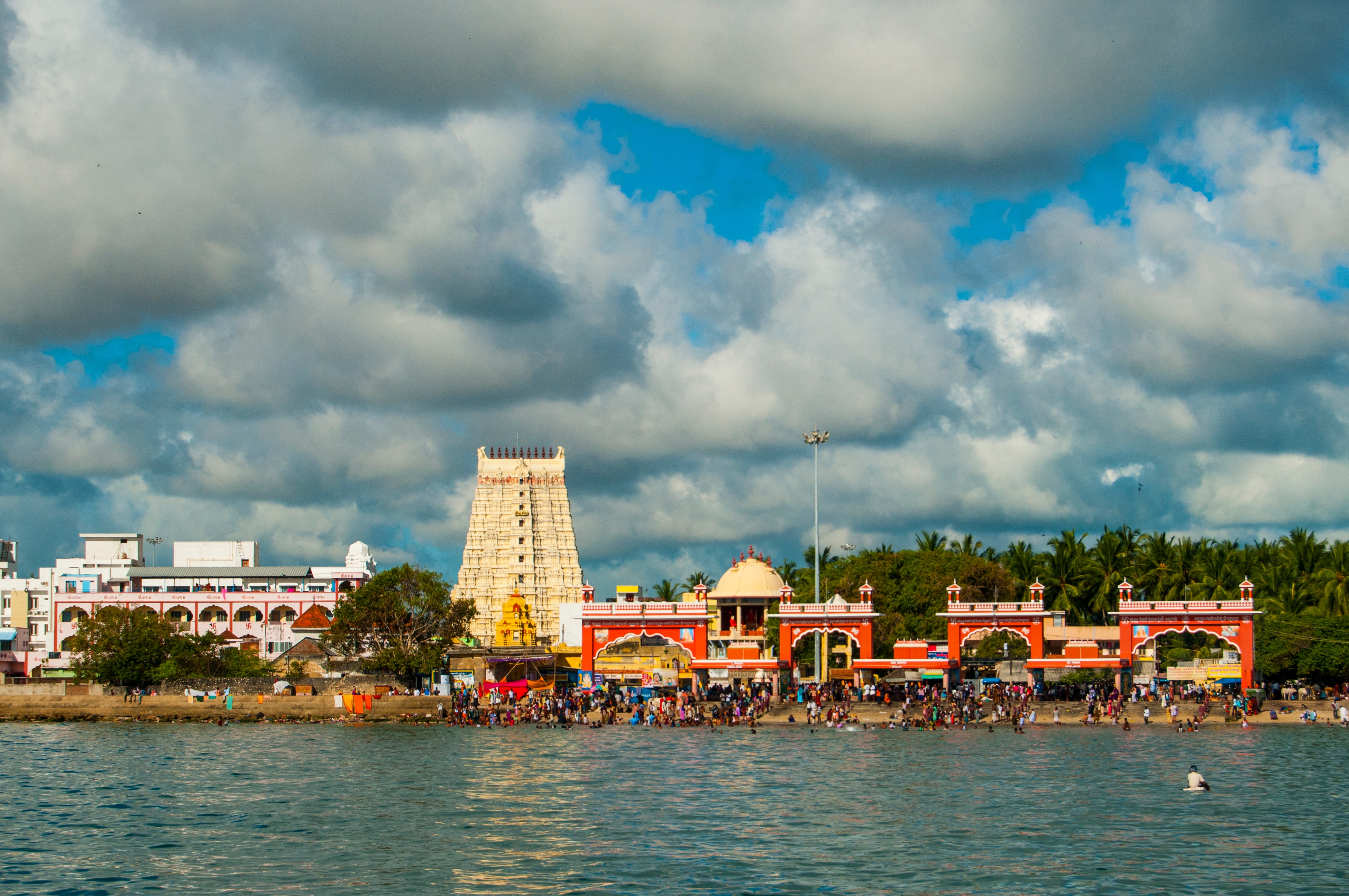 कहां स्थित है भगवान शिव का ये मंदिर? 