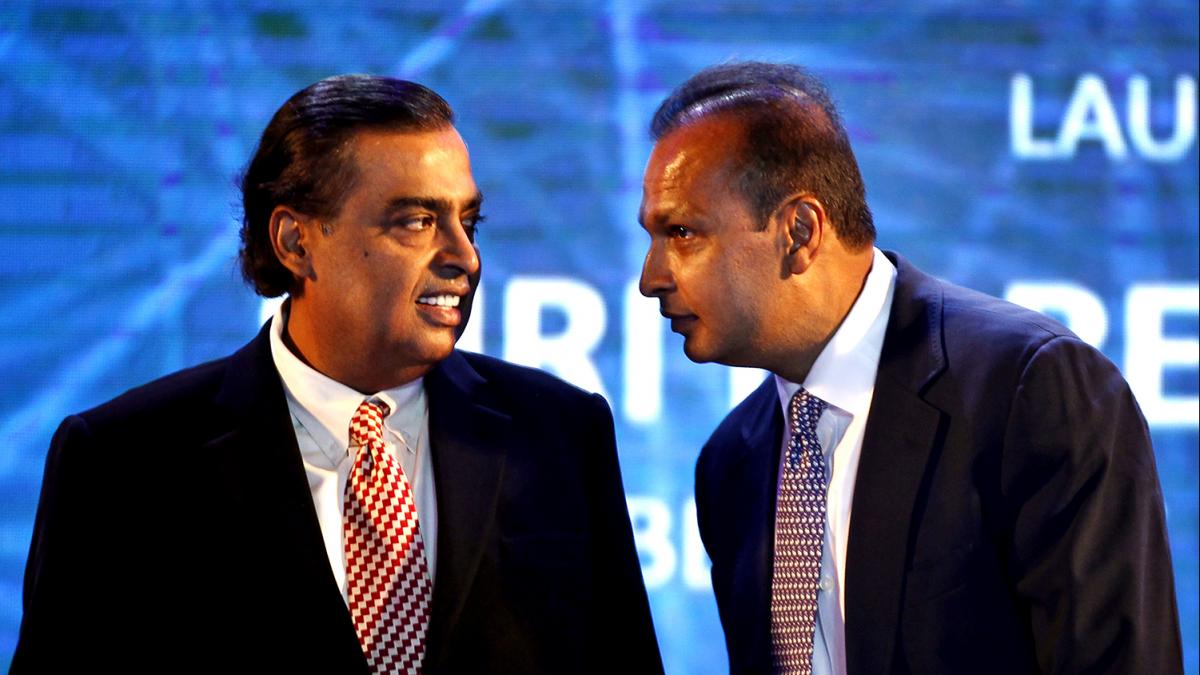 मुकेश अंबानी और अनिल अंबानी (फाइल: Getty)
