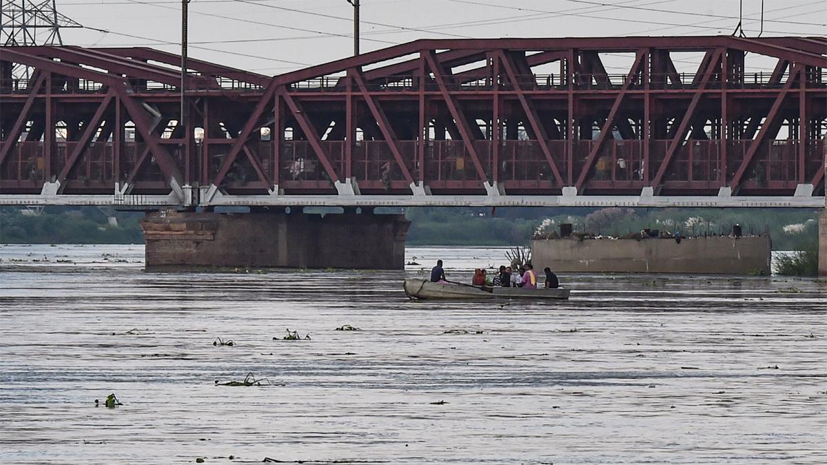 Delhi Weather Updates Heavy Rain Alert Yamuna Water Level At Danger Mark