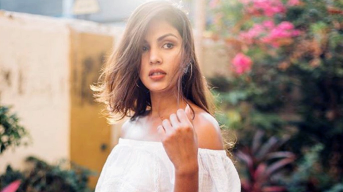 रिया चक्रवर्ती