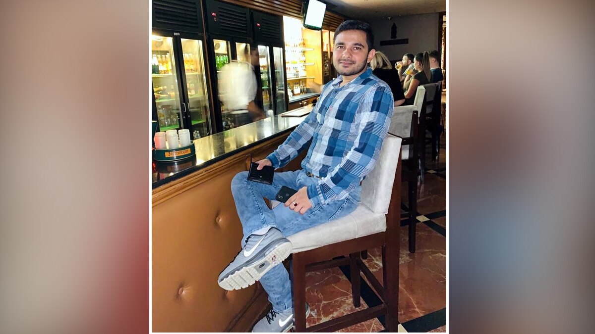 दोस्त बन गया ब्लैकमेलर.