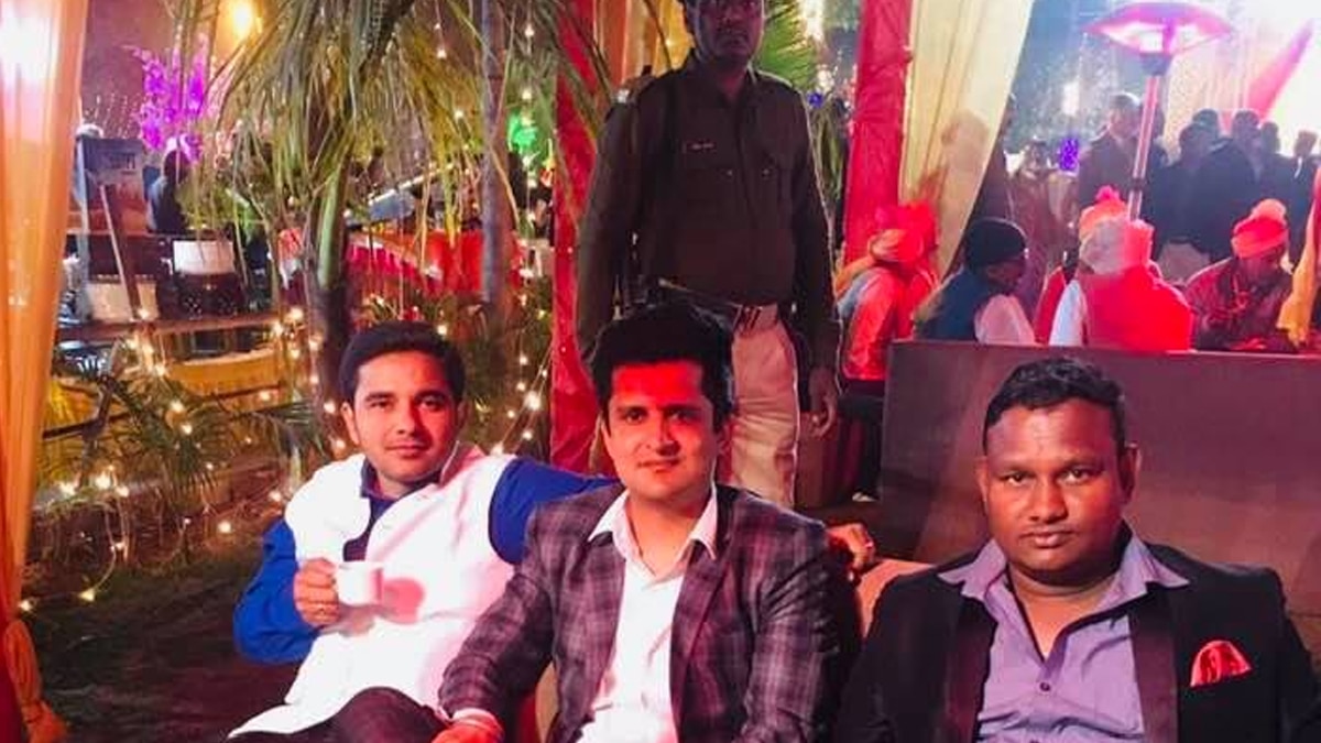 दोस्त बन गया ब्लैकमेलर.