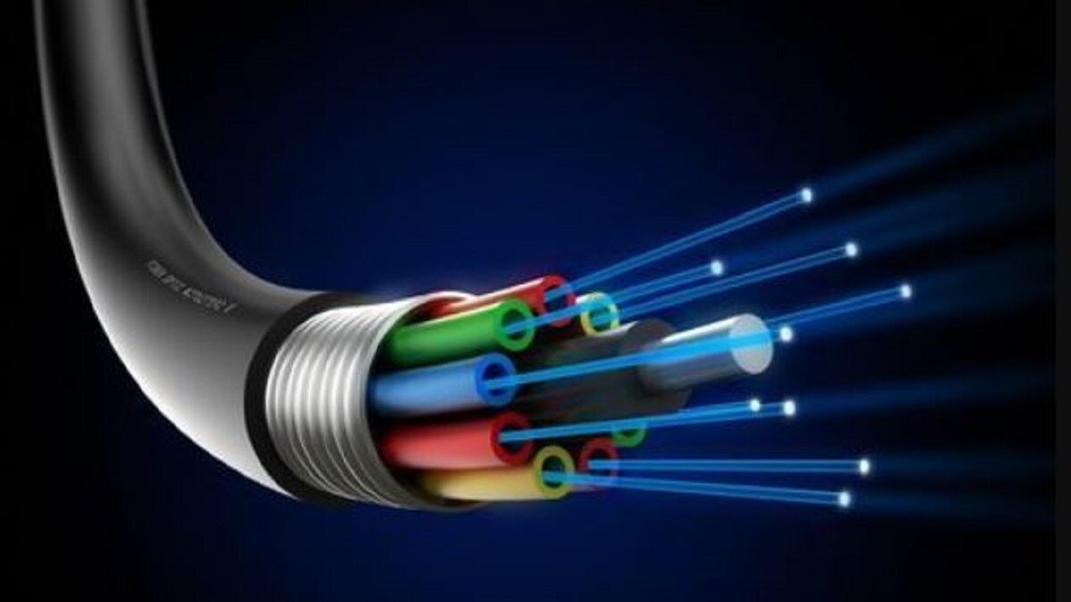 ऑप्टिकल फाइबर केबल