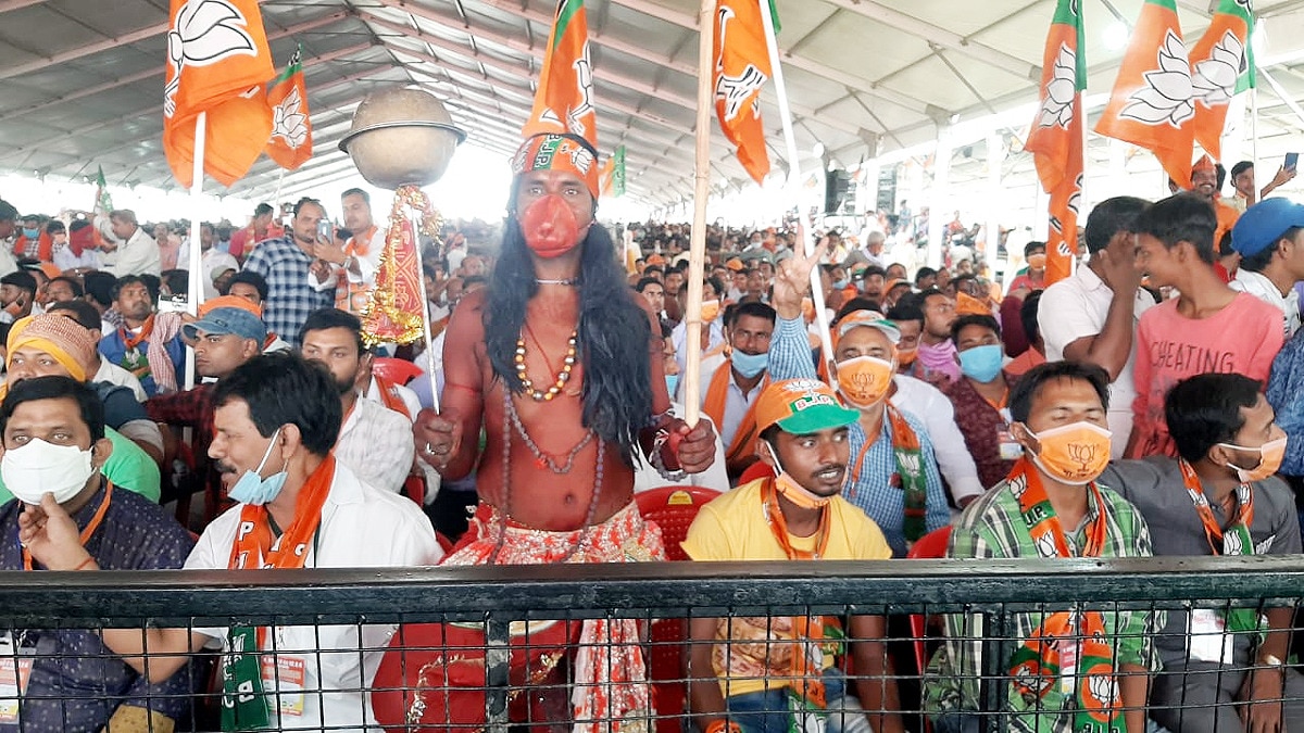 मुजफ्फरपुर में पीएम नरेंद्र मोदी की चुनावी सभा में  हनुमान जी (फोटो आजतक) 