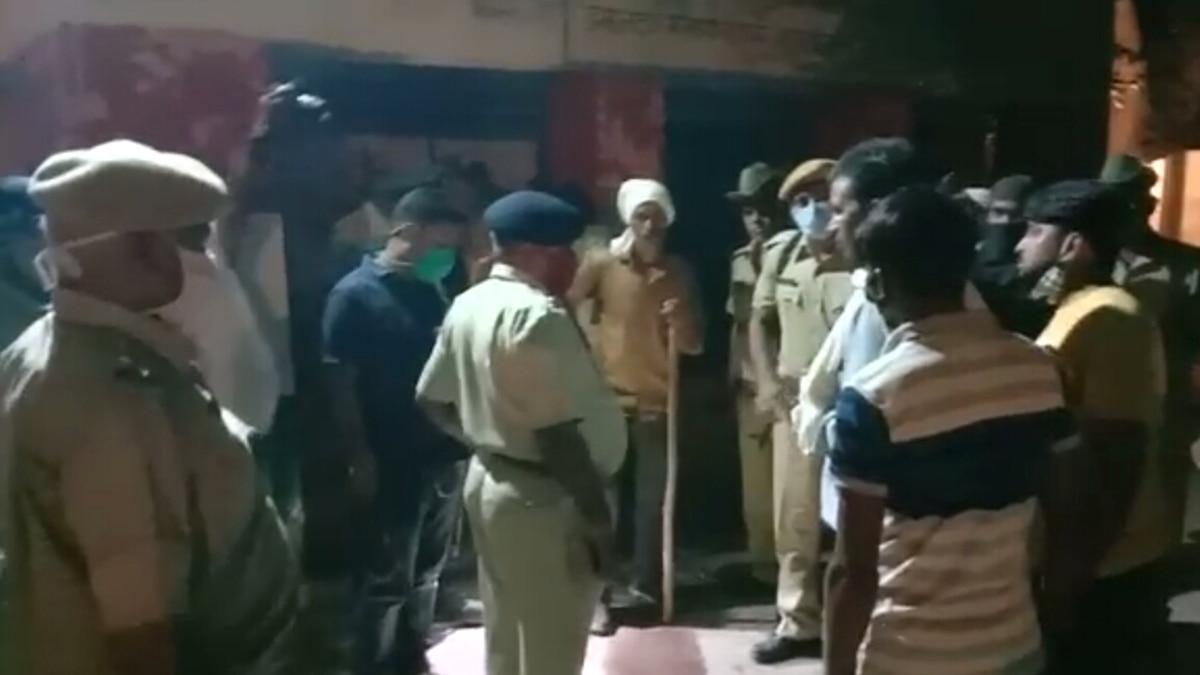 मतगणना केंद्र के अंदर तोड़फोड़ व फायरिंग.