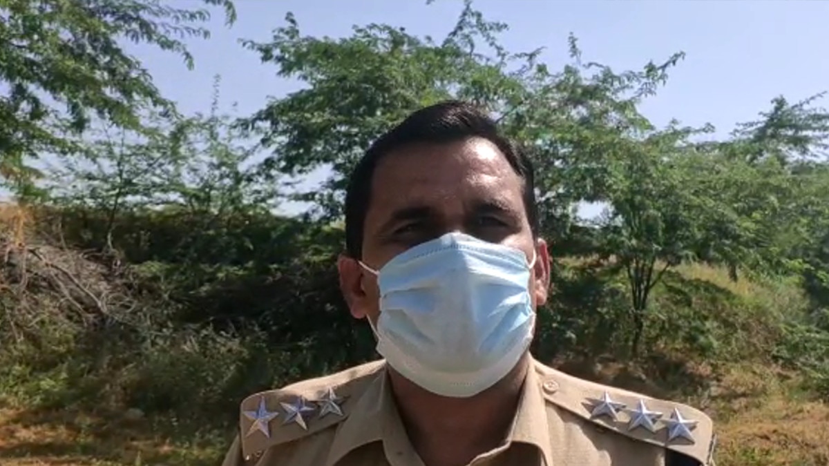 गैंगरेप के बाद ब्‍लैकमेल.