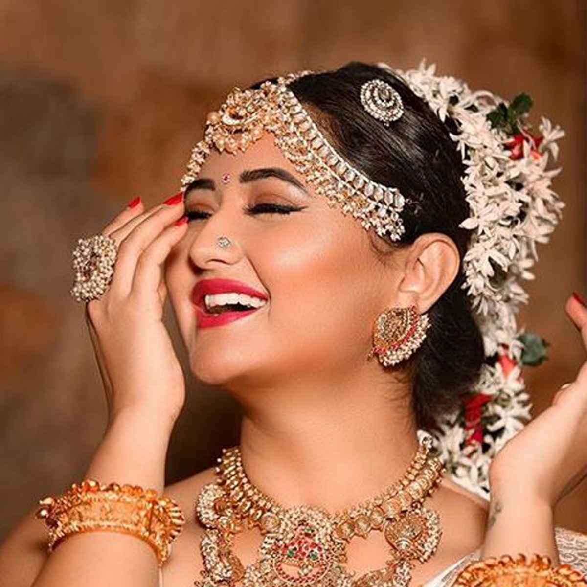 रश्मि देसाई