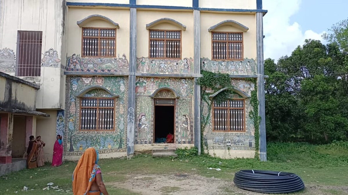 गांव में नेताओं के आने पर पाबंदी (फोटो आजतक)