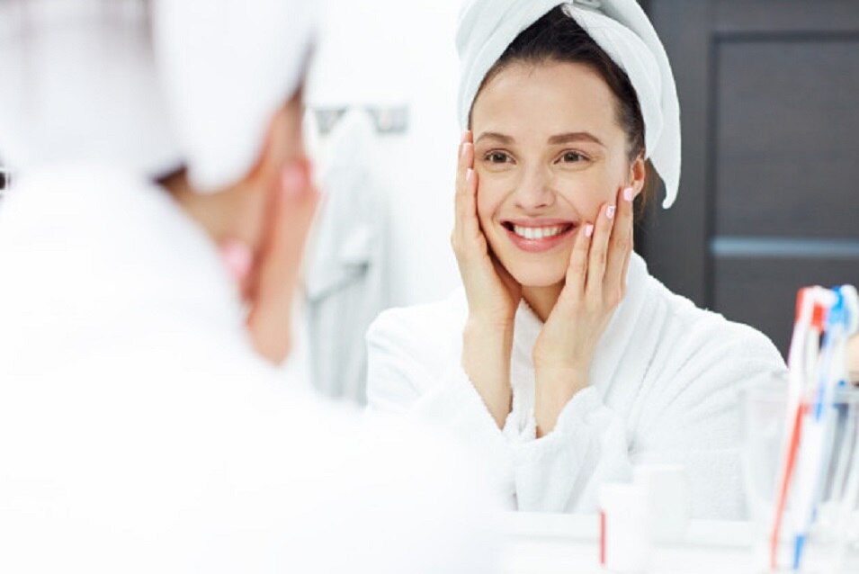 मुंहासों को रोकता है