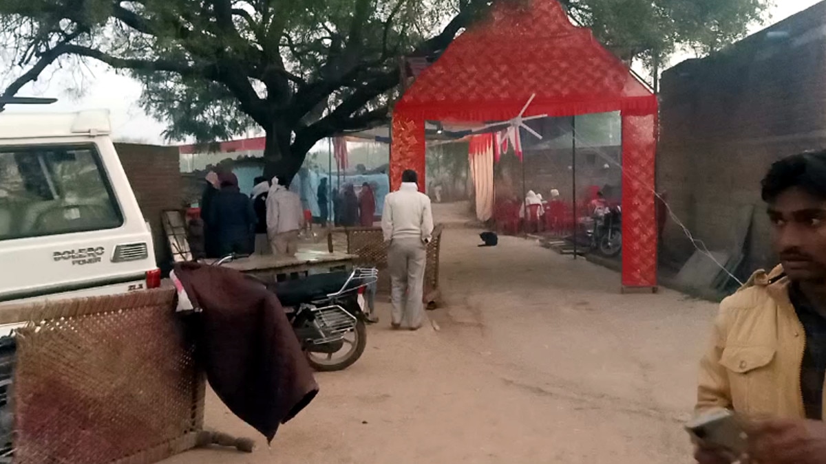 बारात में शामिल होने आए थे लोग, कुएं में गिरी कार, 6 की मौत 