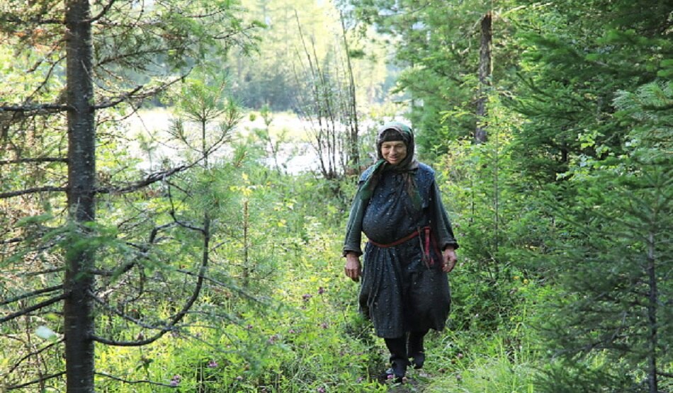 दशकों से जंगल में रहती है दुनिया की सबसे अकेली महिला