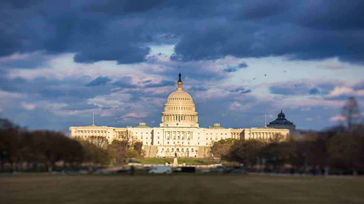बड़े देशों के संसद भवन का इतिहास
