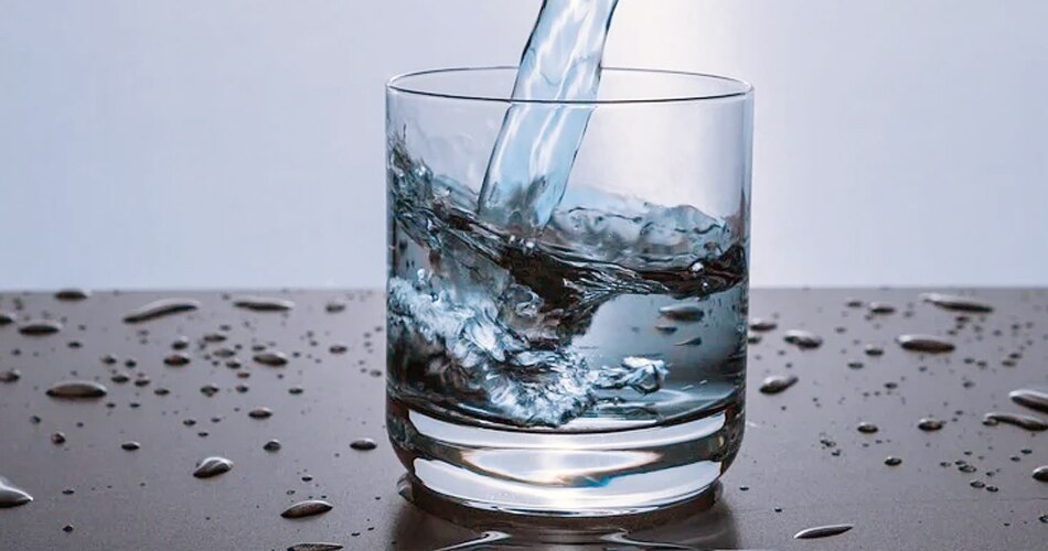 भोजन और पानी का सेवन ना करें