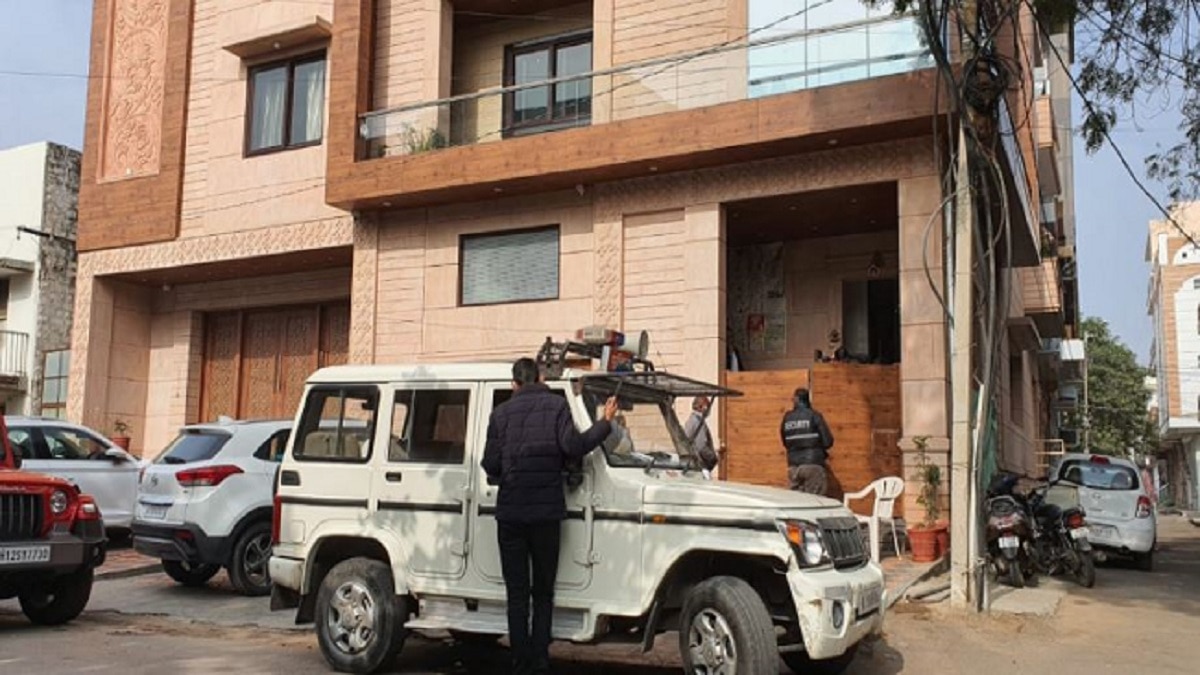 नौकरों ने मंचूरियन सूप में मिला कर दिया जहर