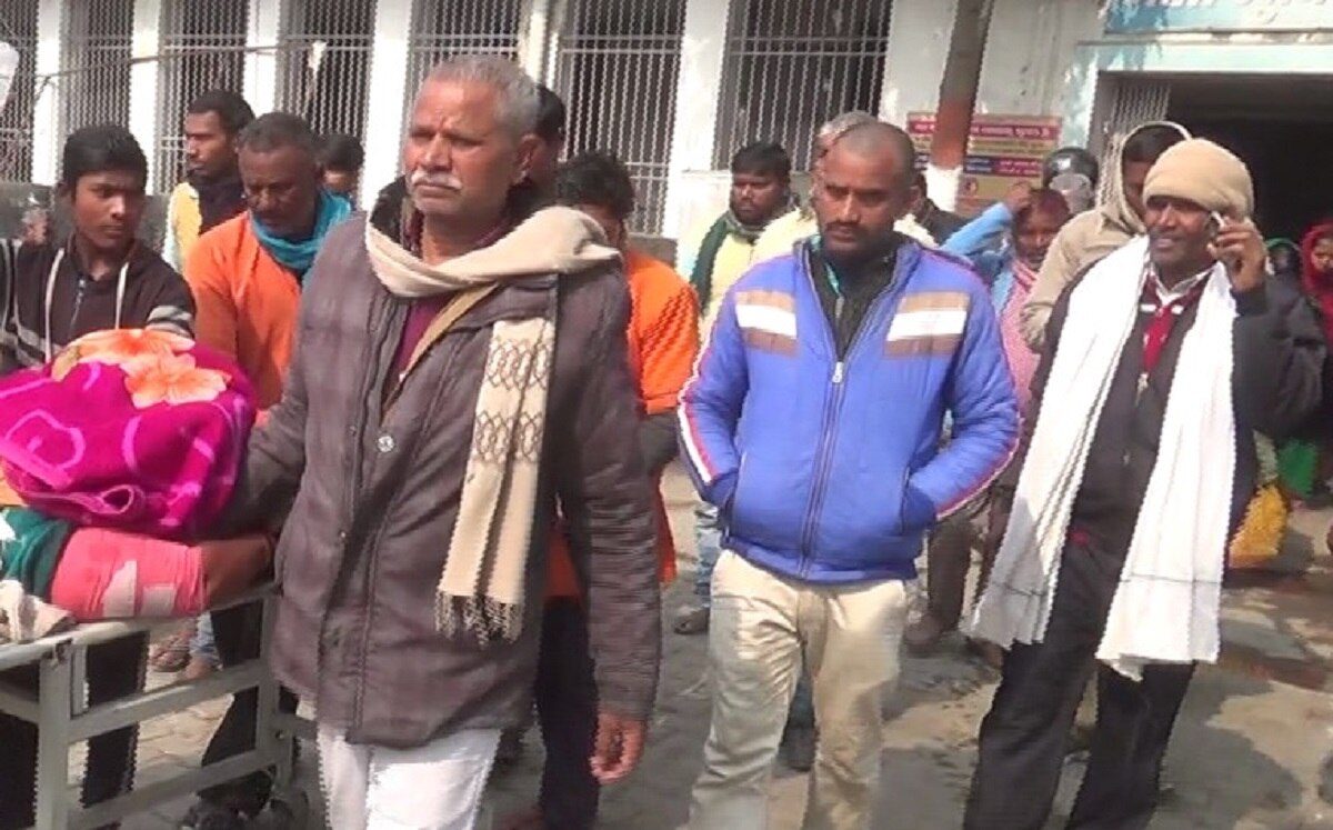 सौतेली मां को मारी गोली