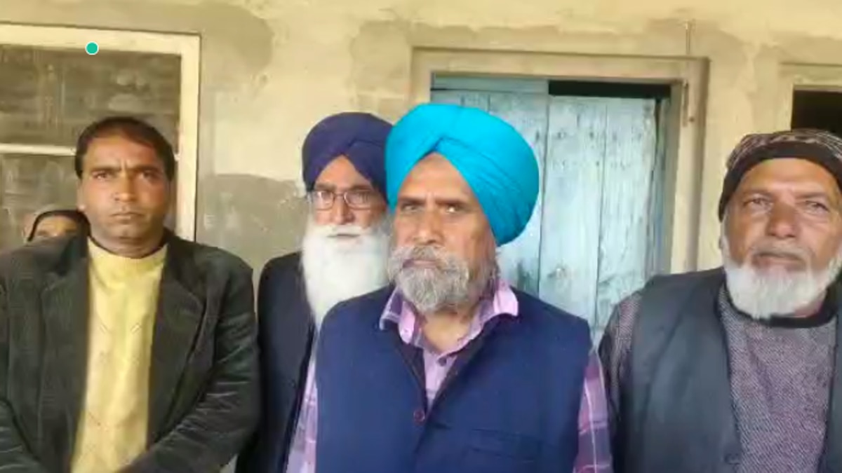 अदालत का फैसला मानते हुए परिवार वालों ने उन्हें 10 लाख का चेक सौंपा गया