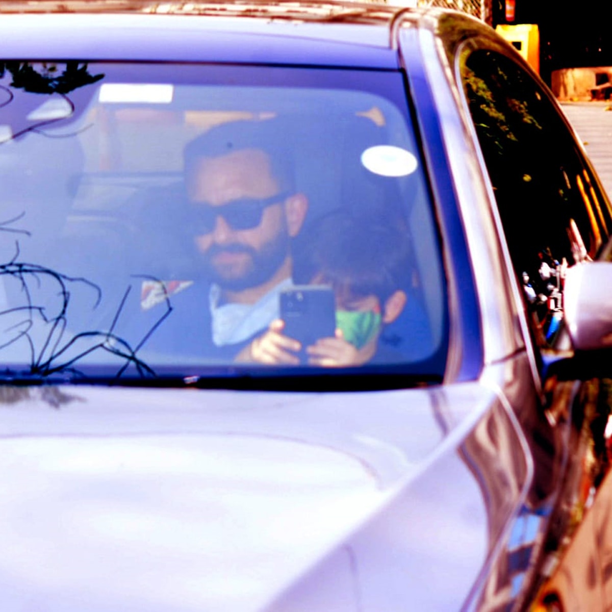 सैफ अली खान -तैमूर  