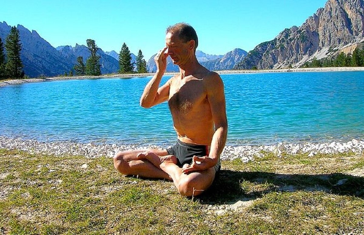 तनाव से घट रही उम्र!