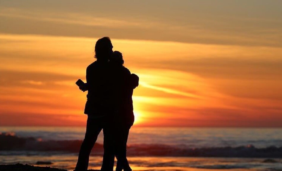 दो प्रेमी जोड़ों की गांव वालों ने की पिटाई 