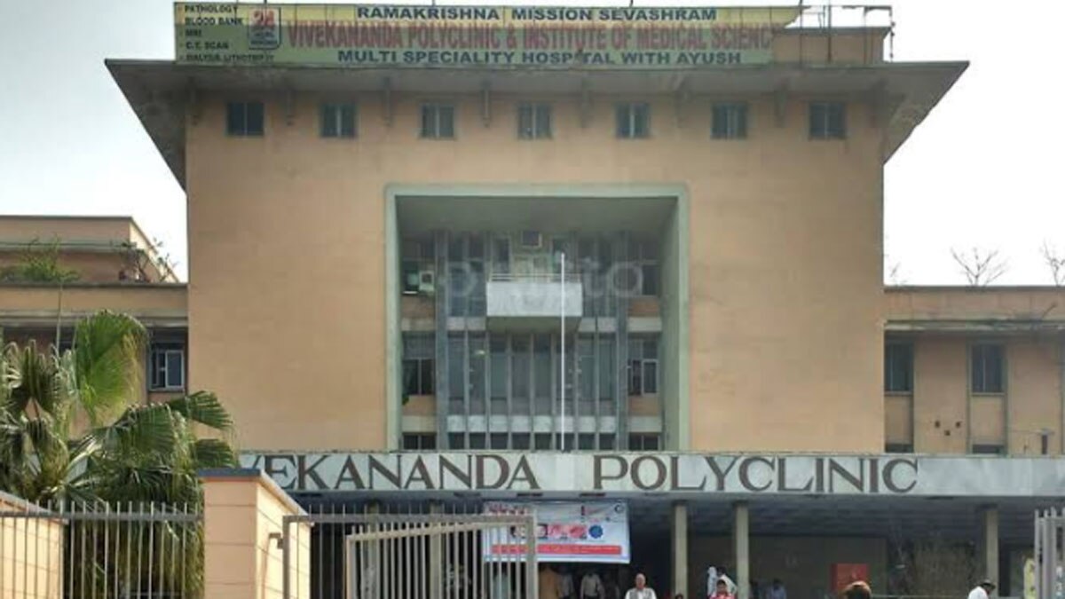 कोरोना पॉजिटिव बुजुर्ग को नहीं मिला अस्पताल में बेड