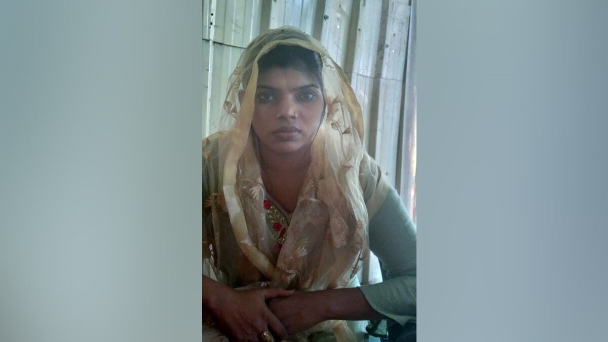  चकमा देकर लुटेरी दुल्हन नकद व जेवर लेकर फरार
