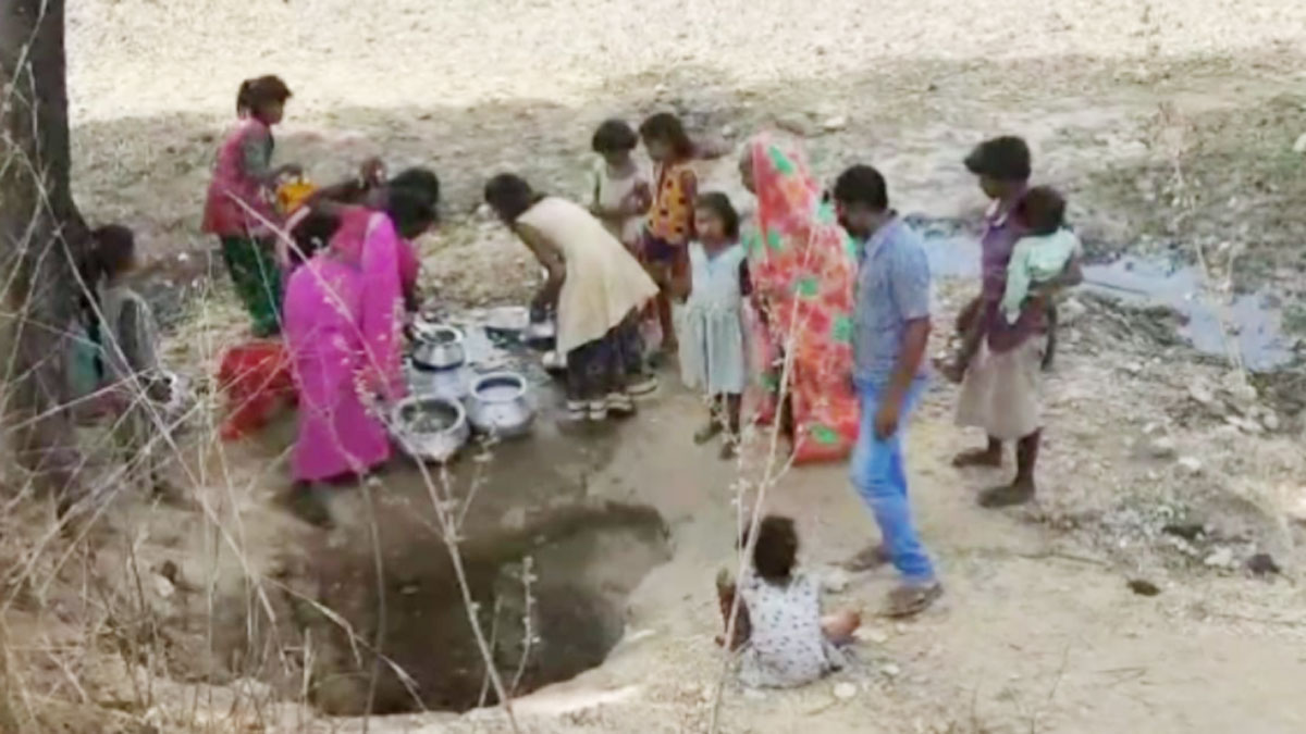 कोरोना के खौफ की वजह से पानी का संकट खड़ा हुआ 