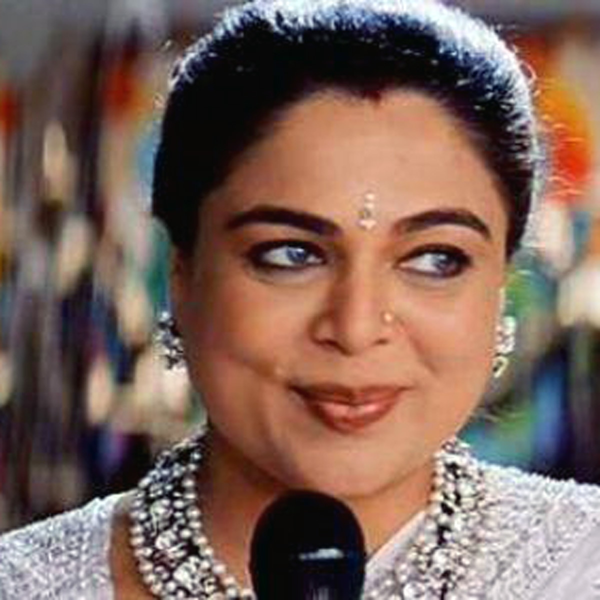  रीमा लागू 