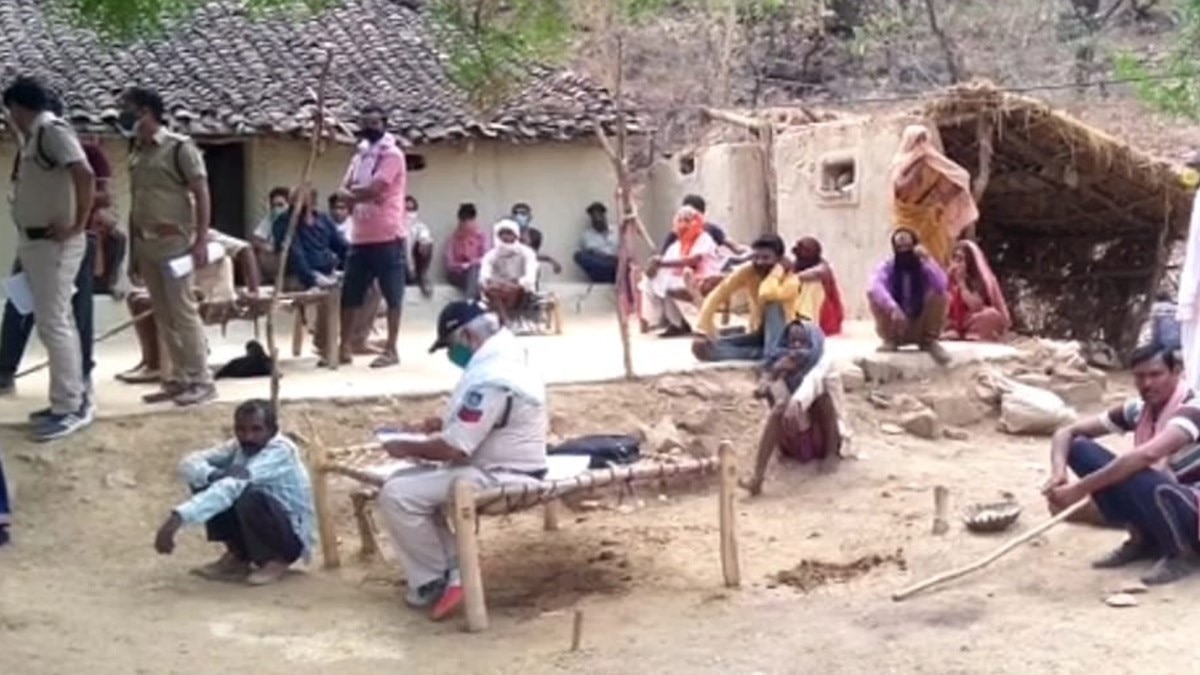 महिला ने अपनी दो मासूम बेटियों की गला दबाकर हत्या कर खुदकुशी कर ली