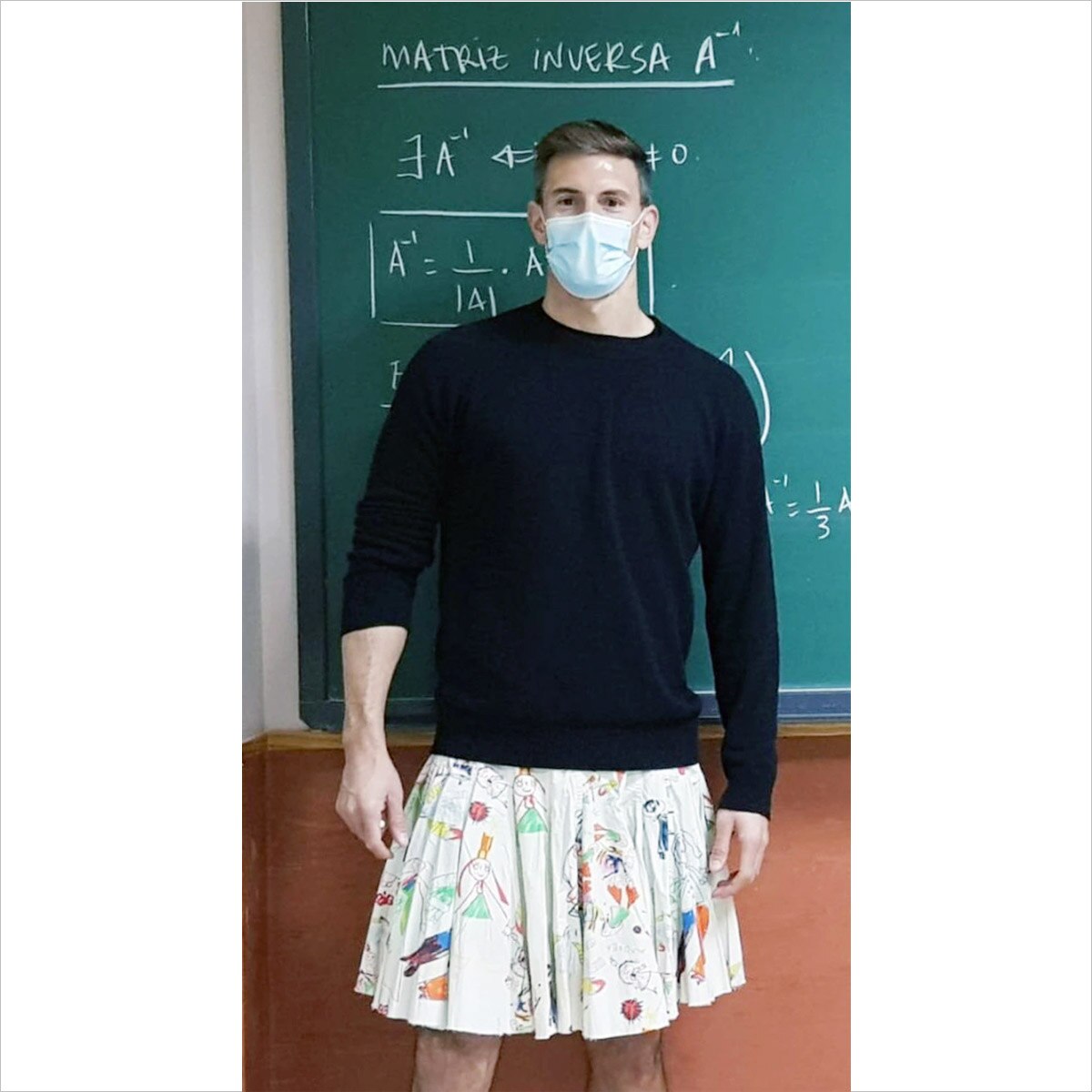 Spain teachers wearing skirt