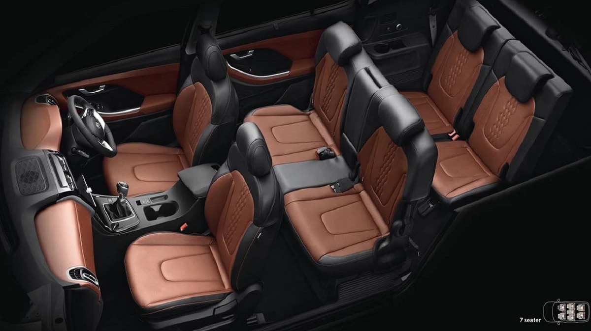 आठ रंगों में Alcazar