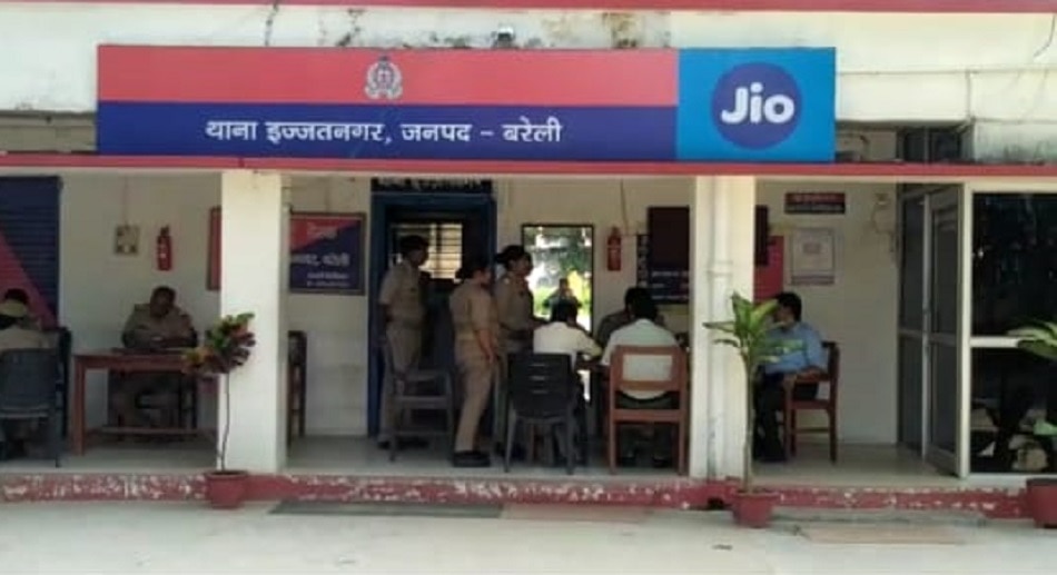 पिता की लाश के साथ तीन दिन तक भूख रहे मासूम बच्चे 