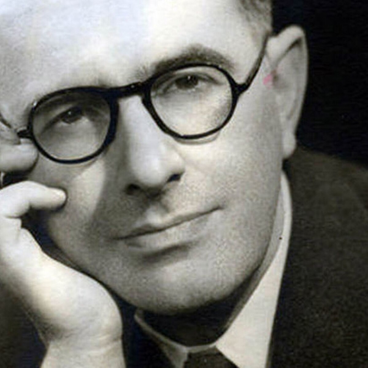 man who fathered thousand children