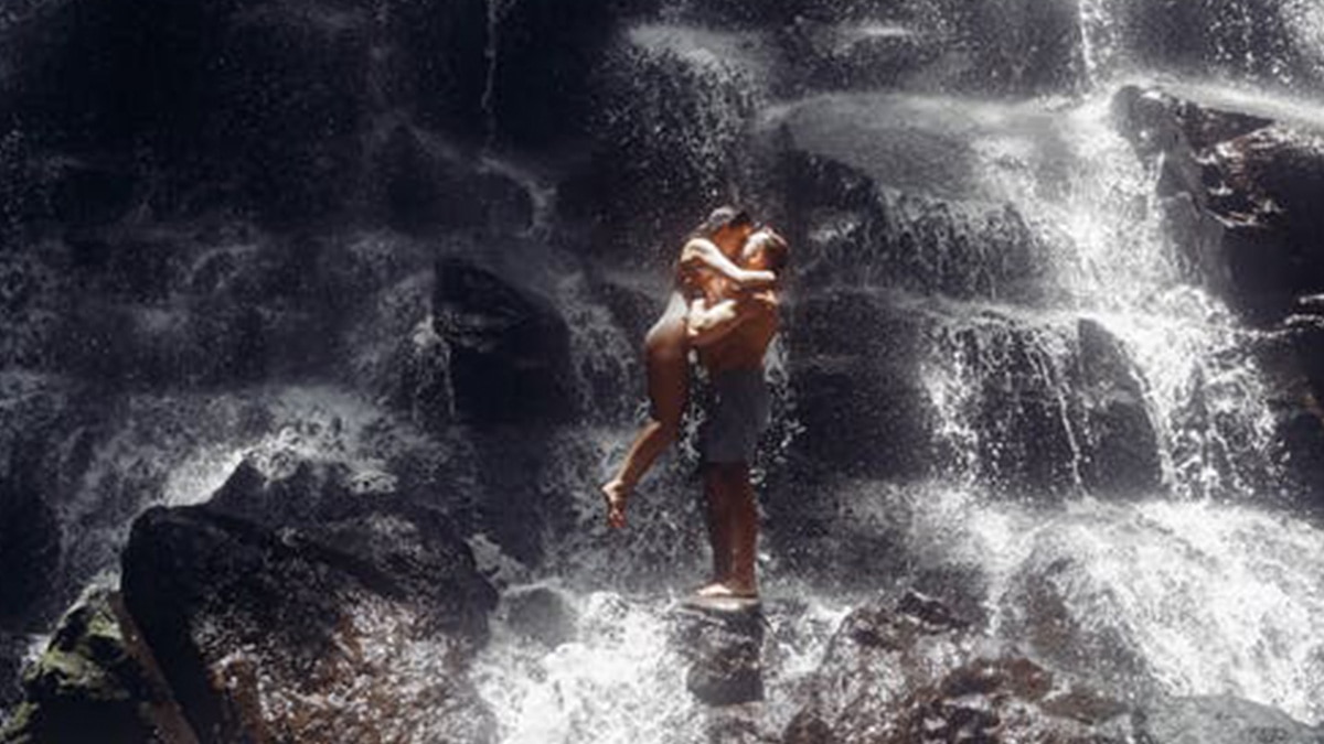 couple trekking mountain sex