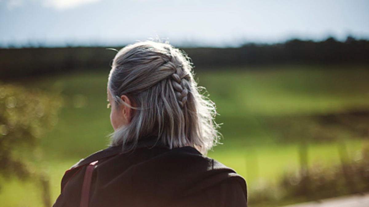 उम्र से पहले बालों का सफेद होना