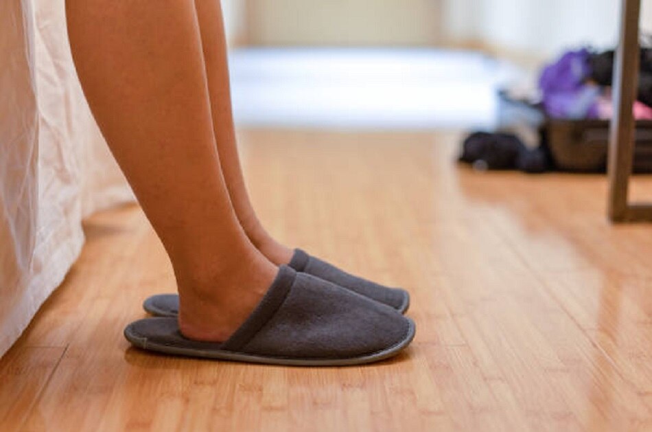 जिस्म से उतरे कपड़े बेच करोड़पति बनी मॉडल