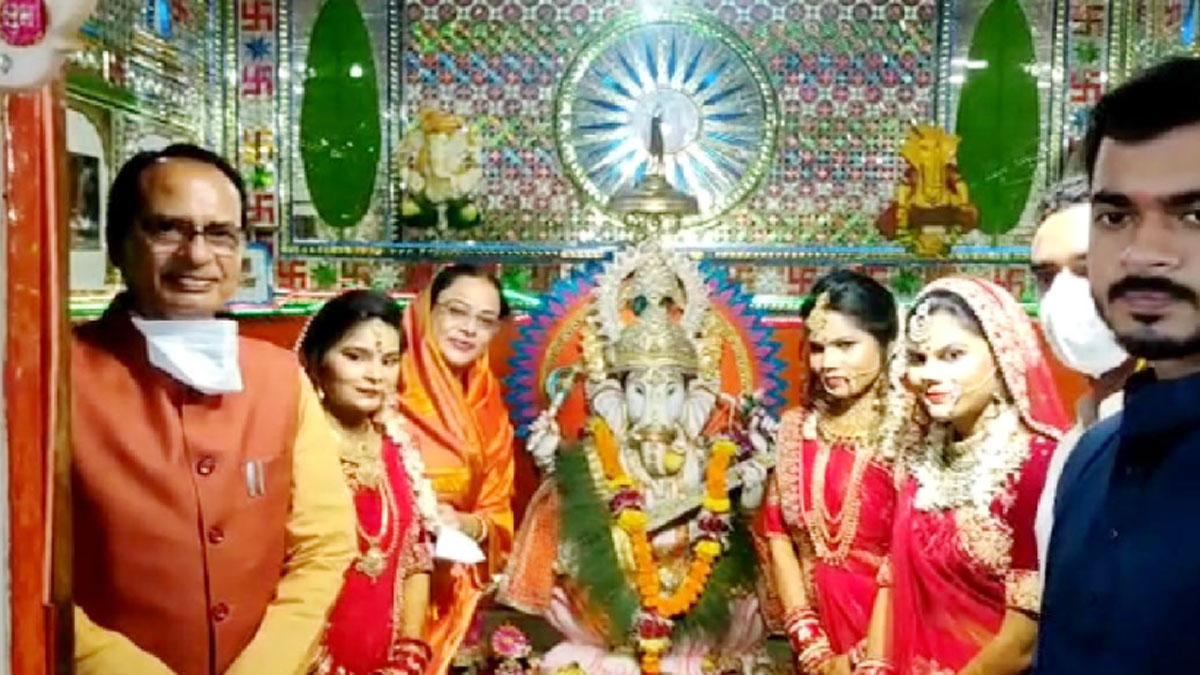 मुख्यमंत्री शिवराज ने तीनों बेटियों का कन्यादान किया