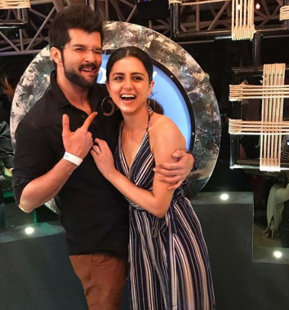  राकेश बापत 