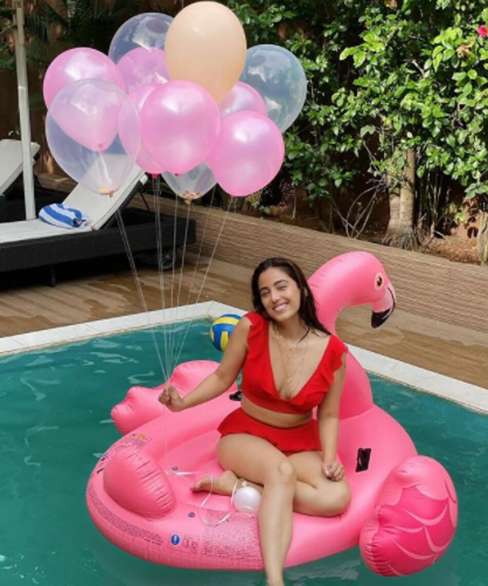  सृष्टि रोडे 