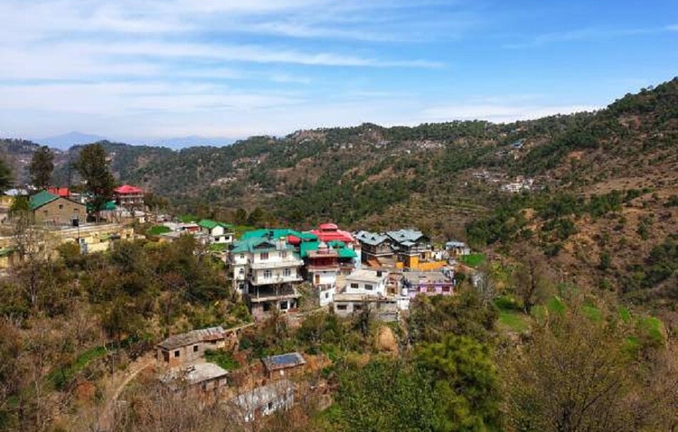 नवंबर की छुट्टियों में घूम आएं ये 10 हिल स्टेशन