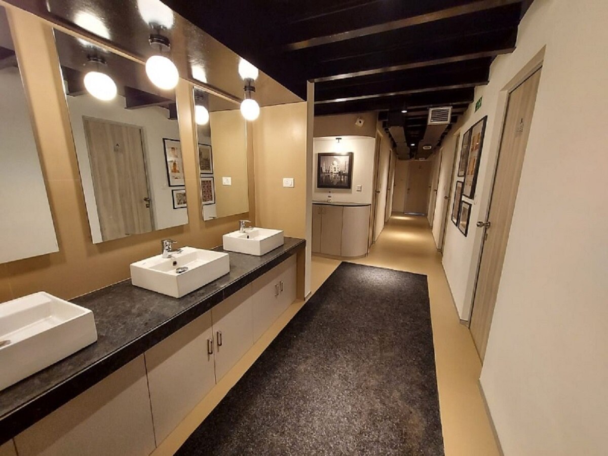 4 फैमिली पॉड्स भी शामिल