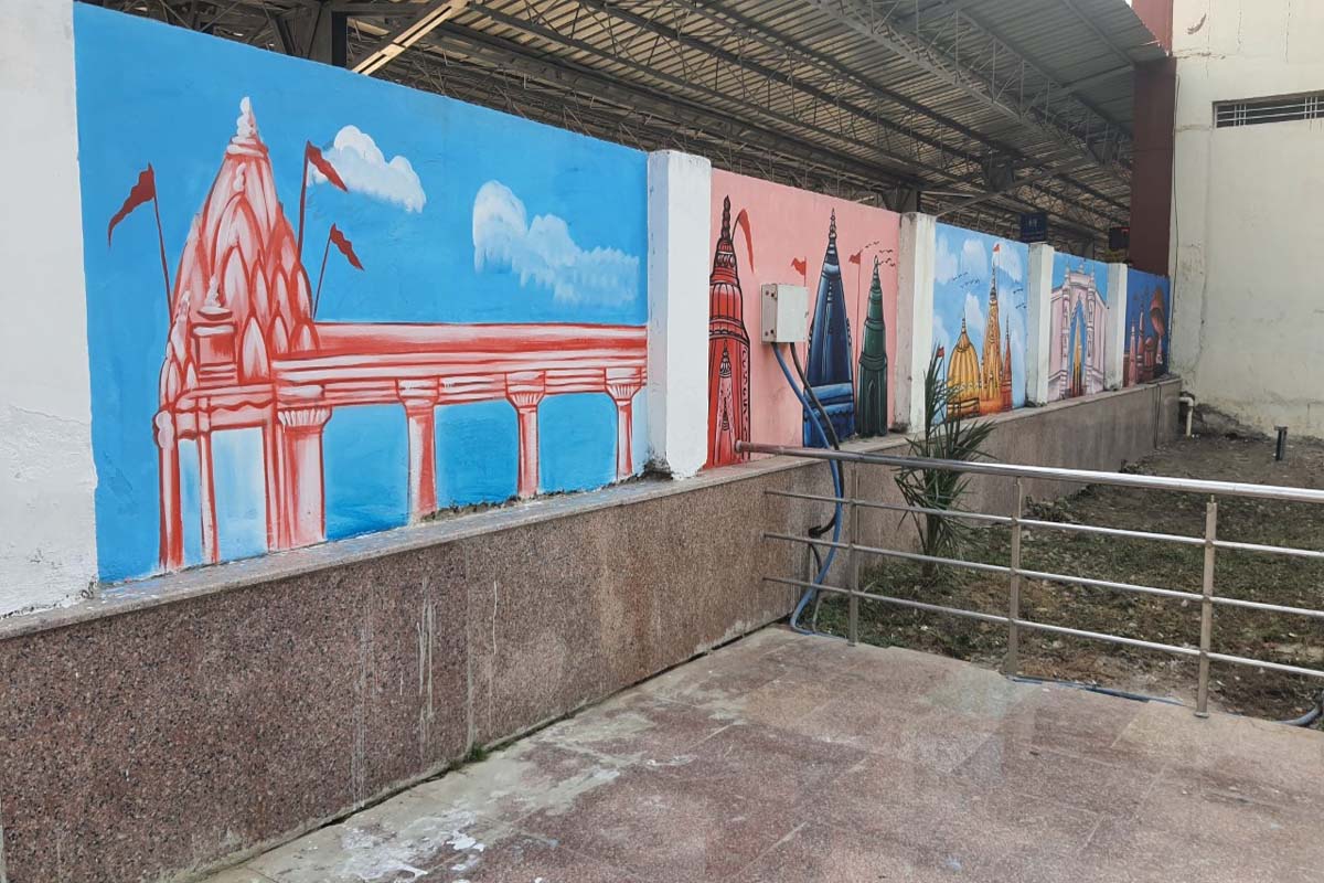 Painting at railway station