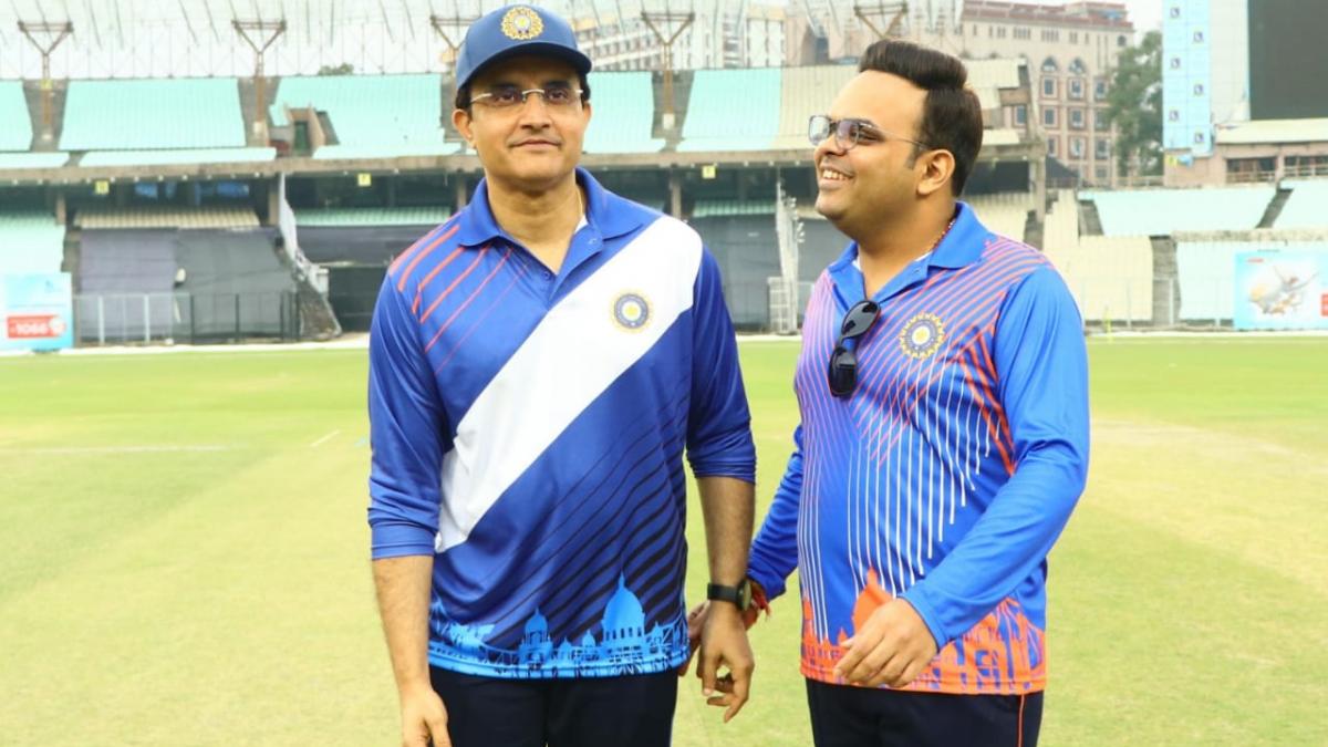 Sourav Ganguly: मैदान पर फिर दिखा 'दादा' का जलवा, लगाए ताबड़तोड़ शॉट्स, Photos