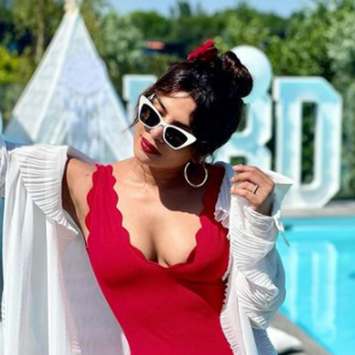 प्रियंका चोपड़ा 