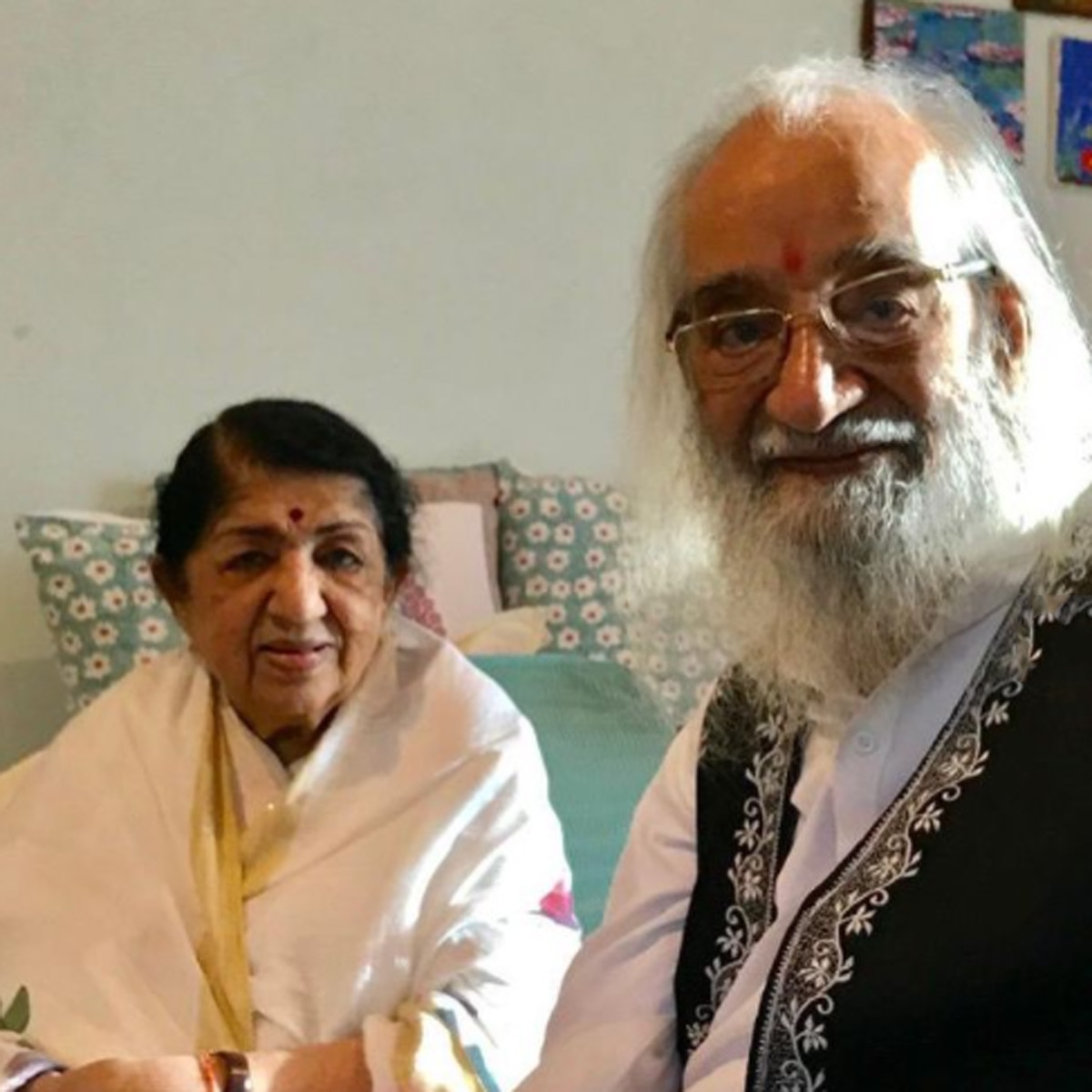 लता मंगेशकर 