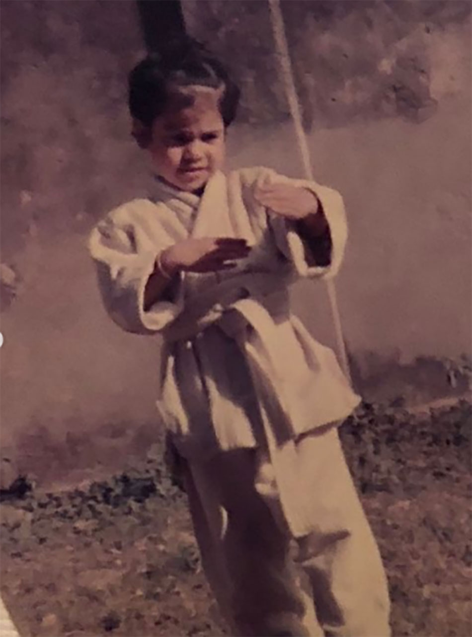  सुमोना चक्रवर्ती