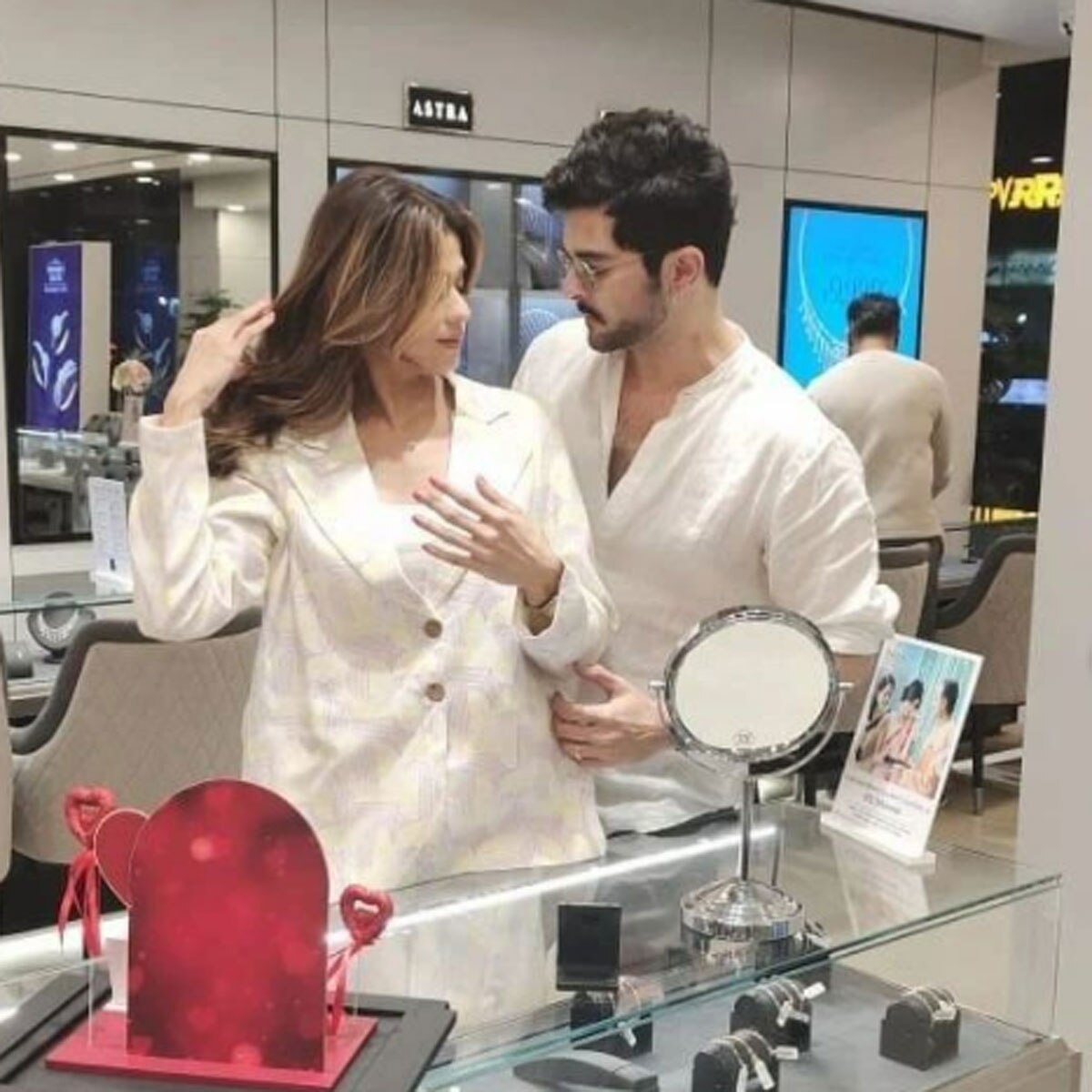 शमिता शेट्टी, राकेश बापत