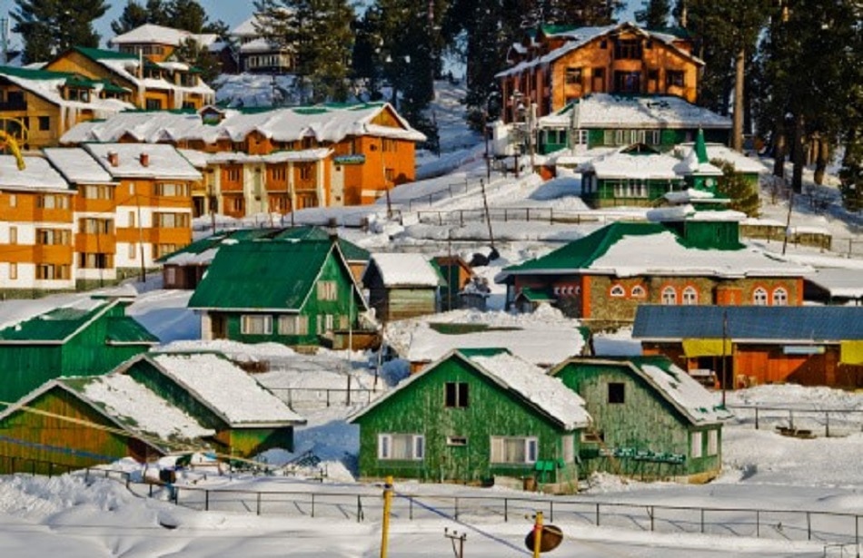 मार्च में होली पर लॉन्ग वीकेंड