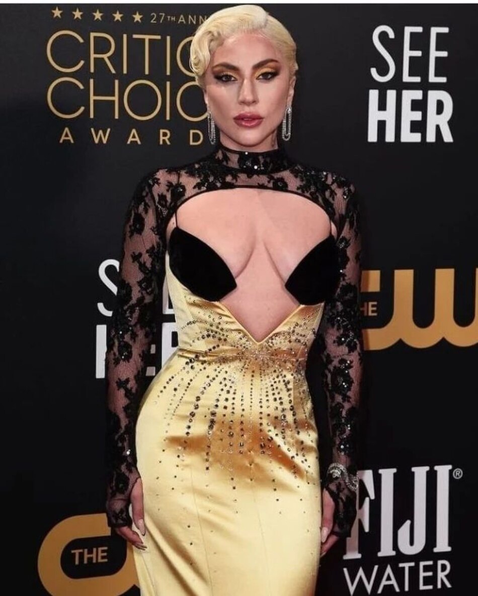 एला फैनिंग 