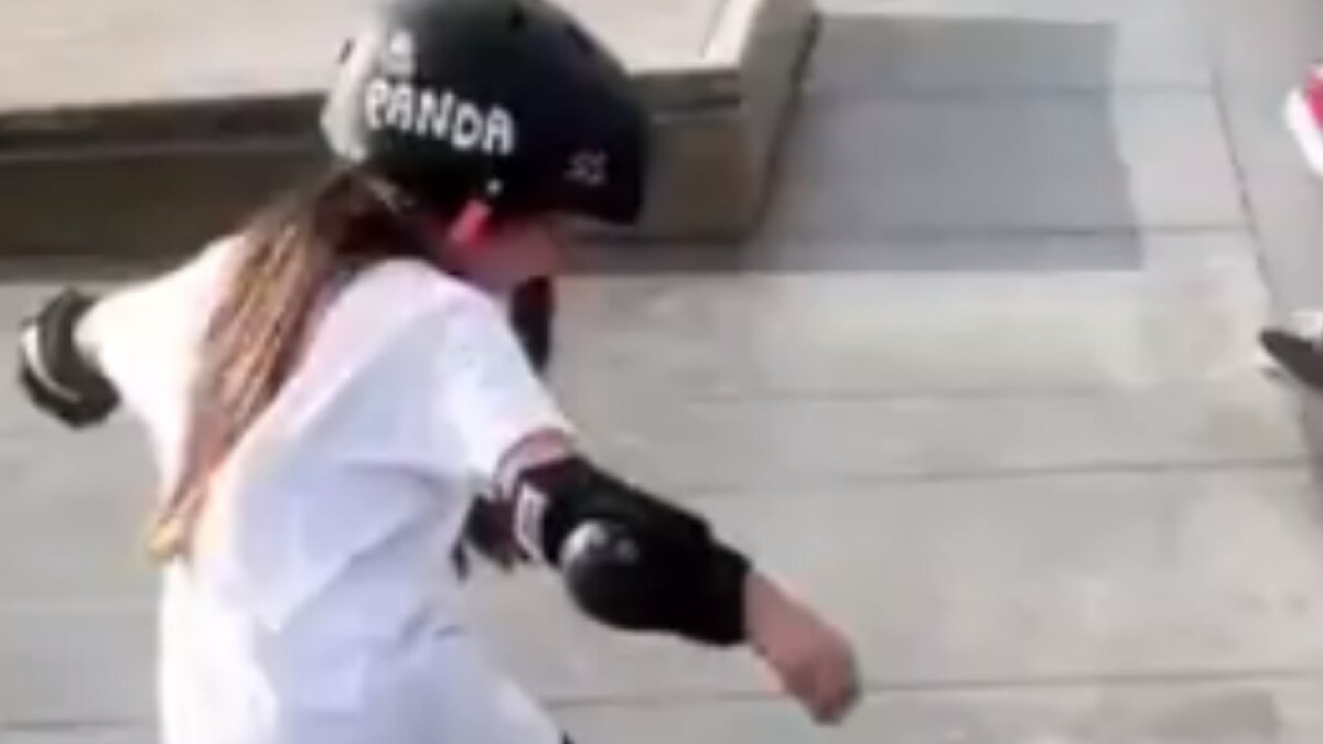 girl fell 6 times while skating but did not give up MMT