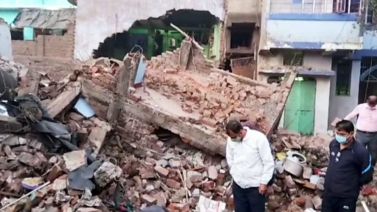 बिहार के भागलपुर में 3 मंजिला इमारत में ब्लास्ट 